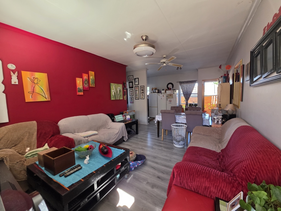 2 Bedroom Property for Sale in Navalsig Free State